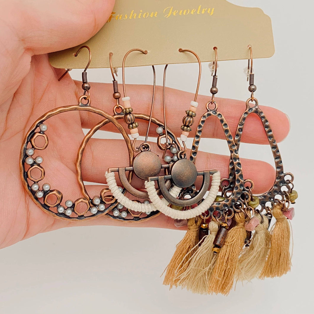 3 Pairs Bohemian Earring Set in taupe